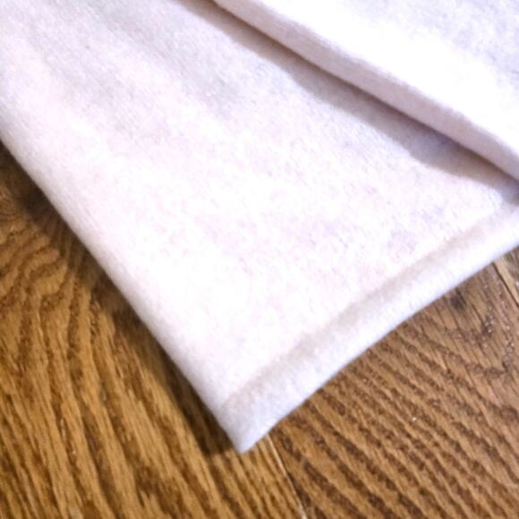 Hannah Rose 100% Cashmere Blush Pink Fringe Scarf Wrap - Picture 3 of 6